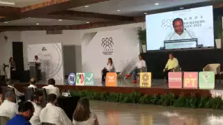 Candidatos a la alcaldía de Mérida participan en el Foro Democrático de la Canaco: EN VIVO