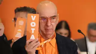 Dante Delgado concluye tratamiento de quimioterapia y se recupera favorablemente