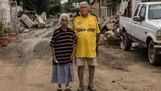 “Los abuelitos de Poza Rica”: la historia viral de esperanza tras las inundaciones en Veracruz