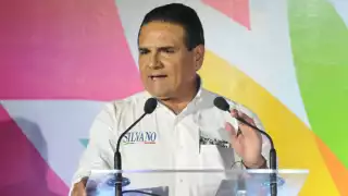 Vinculan a proceso a cuatro exfuncionarios del gobierno de Silvano Aureoles por desvío millonario