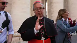 Cardenales intensifican reuniones antes del cónclave y el lunes habrá doble sesión en busca del sucesor del Papa Francisco