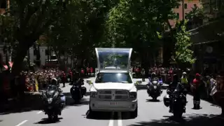 El último viaje del Papa Francisco fue en el papamóvil que le regaló México y usó en su visita de 2016