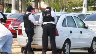 ¡Evita multas! Esto podrías pagar en Campeche por llevar las placas de tu auto mal colocadas  