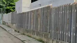 Exigen reanudar construcción de clínica del ISSSTE, en José María Morelos