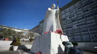 Papa Francisco muestra mejoría en su séptimo día de hospitalización