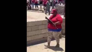 Donal Trump ironiza sobre “milicias” venezolanas en Truth Social: publica video y azuza tensiones