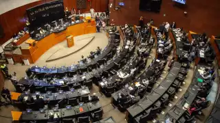 Senado de México rinde homenaje a Ozzy Osbourne con un minuto de aplausos