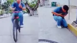 Ciclista distraído por el celular se estrella contra auto en Mérida y  se da a la fuga 