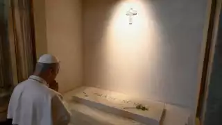Papa León XIV visita tumba de Francisco y el santuario de la Virgen del Buen Consejo en su primera salida del Vaticano