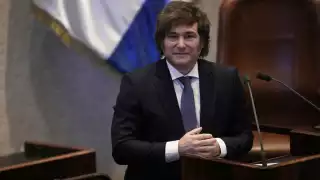 Gobierno de Milei autoriza venta de armas de asalto a civiles en Argentina