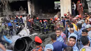 Se estrella avión militar en Bangladesh dejando al menos 16 muertos, la mayoría estudiantes