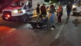Pareja de motociclistas resulta lesionada tras accidente frente al Country Club en Carmen