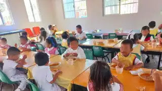 Desayunos a 5 pesos en Carmen: DIF fortalece programas de Claudia Sheinbaum