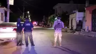Balean dos viviendas, en colonias distintas, durante la madrugada en Cozumel