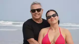 Alexis Ayala sale en defensa de su esposa, tras las críticas por comprar ropa de tianguis