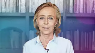 FGR investiga a María Amparo Casar por irregularidades en pensión que recibió en Pemex