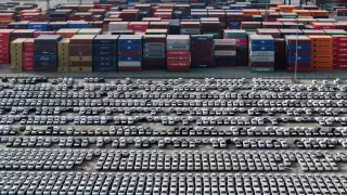 Trump eleva aranceles a China al 145% elevando las tensiones comerciales con el gigante asiático