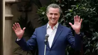 Gavin Newsom desafía a Trump y busca frenar militarización de Los Ángeles tras redadas migratorias