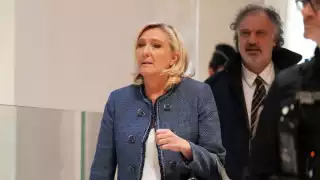 Marine Le Pen es condenada por malversación y enfrenta cárcel e inhabilitación política en Francia