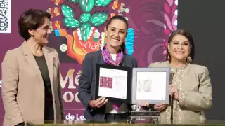 Presentan timbre postal conmemorativo por los 700 años de México-Tenochtitlan: legado que viajará por todo el país