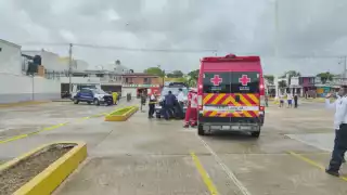 Hallan a hombre sin vida en estacionamiento de Chedraui Tacubaya, en Ciudad del Carmen