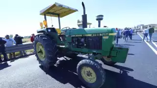 Agricultores bloquean carreteras en Guanajuato: exigen precio justo por maíz y sorgo y acusan abandono del campo