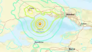 Estambul sufre sismo de 6.2 con saldo preliminar de 151 heridos por pánico al saltar de edificios