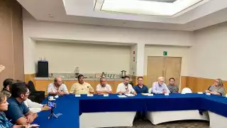 Organismos empresariales y comisariados ejidales se oponen a declaración de ANP del sistema lagunar Bacalar-Chetumal