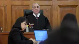 Ministro Pérez Dayán respalda reforma judicial, evita invalidación de la SCJN y lo reconoce Sheinbaum