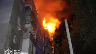 Rusia intensifica ofensiva en Ucrania lanzando ataques masivos que dejan muertos y heridos en Odesa, Dnipro y Sumi