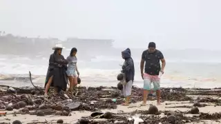 Huracán Erick impacta Oaxaca sin dejar víctimas mortales, reporta Protección Civil