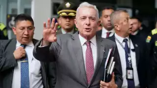 Álvaro Uribe acusa a Maduro de “narcoterrorismo” y respalda recompensa de EU: “es acción de justicia”