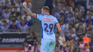 Con gol de Rodolfo Rotondi, Cruz Azul vence a Monterrey en las Semifinales de Ida de la Liguilla