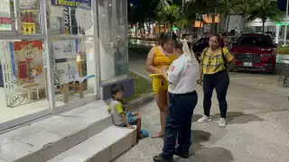 Niño de 4 años se pierde en Ciudad del Carmen tras quedarse solo en casa; vecina lo auxilia