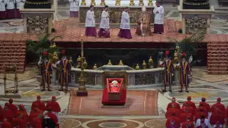 “Habría polémica de cualquier forma”: Presidenta Sheinbaum tras críticas por no asistir al funeral del Papa Francisco