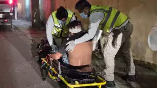Motociclista resulta lesionado tras chocar y derrapar en Campeche