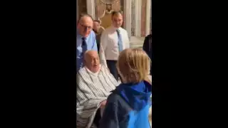 Papa Francisco reaparece en la Basílica de San Pedro tras convalecencia​