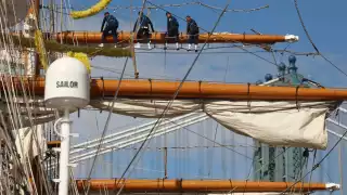 Sheinbaum defiende a la Marina y exige respeto tras accidente del Buque Cuauhtémoc: “Fue un acto mezquino criticar en medio del duelo”