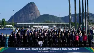 Presidenta Sheinbaum participa en foto oficial del G20 junto a líderes mundiales en Río de Janeiro