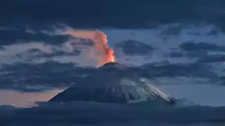 Siete volcanes entran en erupción al mismo tiempo en Kamchatka tras poderoso sismo: fenómeno no ocurría desde 1737