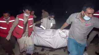 Bombardeo de EU deja 74 muertos en puerto yemení; Irán condena ataque como “bárbaro”