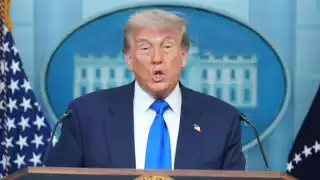 Estados Unidos avala parcialmente orden de Trump para negar ciudadanía a hijos de indocumentados