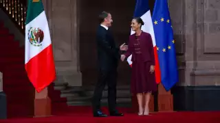 Emmanuel Macron se despide de Claudia Sheinbaum con mensaje en redes: “Hasta pronto en París”