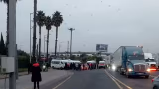 Bloqueo de transportistas colapsa accesos a CDMX: exigen justicia por desaparición de compañero