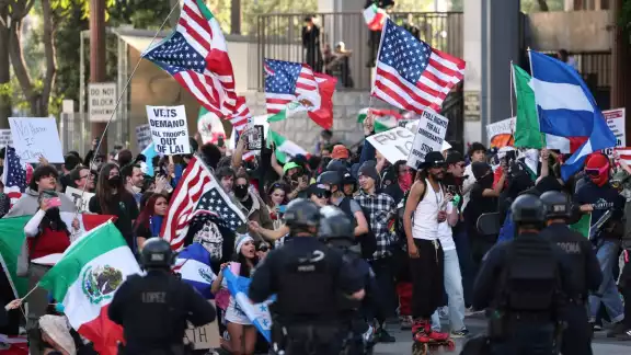 Las protestas, iniciadas el viernes pasado, se han extendido a Seattle, Spokane, Las Vegas, Nueva York y San Antonio Las protestas, iniciadas el viernes pasado, se han extendido a Seattle, Spokane, Las Vegas, Nueva York y San Antonio