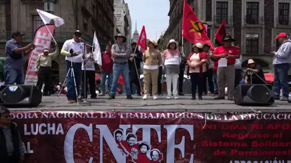 La CNTE ha colapsado las principales avenidas y el aeropuerto de CDMX. La CNTE ha colapsado las principales avenidas y el aeropuerto de CDMX.