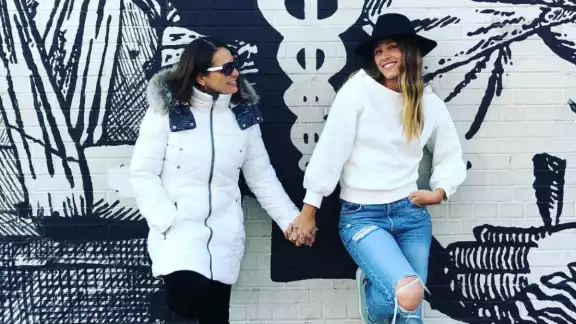 La Granja VIP: hija de Fabiola Campomanes defiende a su mamá, tras su enfrentamiento con Eleazar Gómez La Granja VIP: hija de Fabiola Campomanes defiende a su mamá, tras su enfrentamiento con Eleazar Gómez