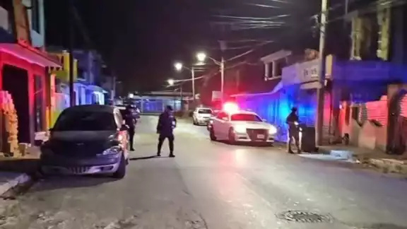 Policías mantuvieron el operativo en Cozumel Policías mantuvieron el operativo en Cozumel