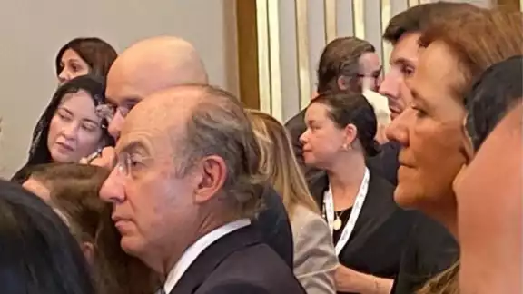 Gerardo Fernández Noroña, y el expresidente Felipe Calderón coincidieron esta semana en Roma Gerardo Fernández Noroña, y el expresidente Felipe Calderón coincidieron esta semana en Roma