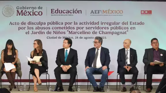 Mario Delgado anunció que, como parte de las medidas de reparación, el calendario escolar incluirá una jornada nacional contra el abuso y maltrato infantil Mario Delgado anunció que, como parte de las medidas de reparación, el calendario escolar incluirá una jornada nacional contra el abuso y maltrato infantil